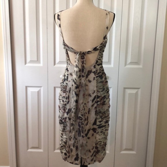 Dress - Picture 5 of 8